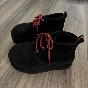 Uggs Neumel Platform 2inch black